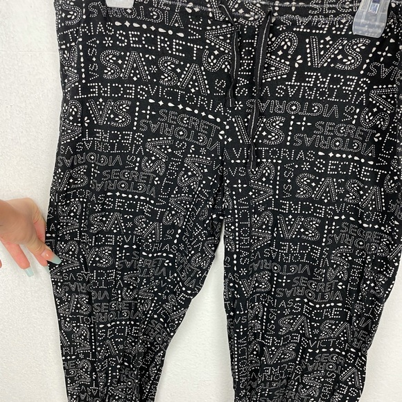 VICTORIA SECRET pjs - Picture 2 of 7